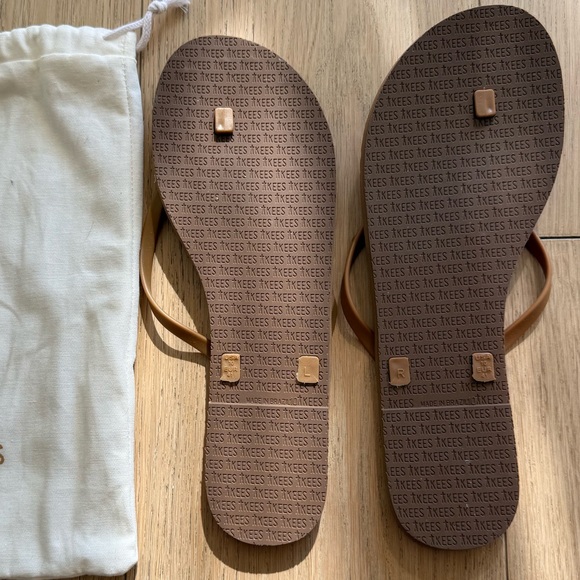 TKEES Nude Minimal Flip Flops Sandals Size 10 / EU 41 NWT w/ Pouch - Picture 3 of 4